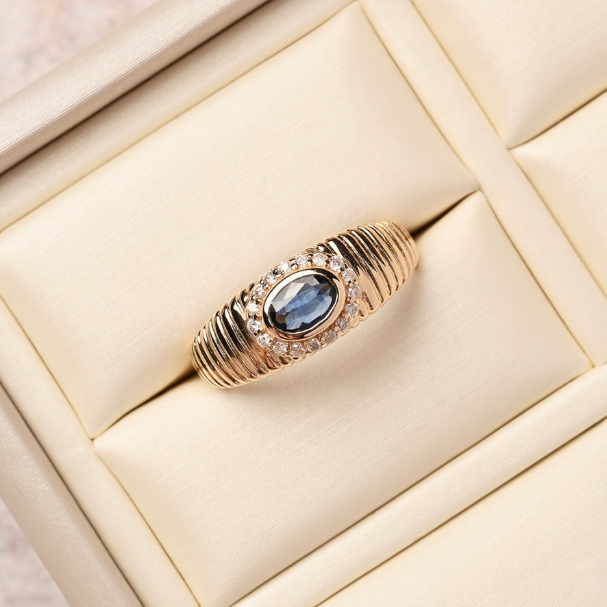 Flutted Sapphire Ring