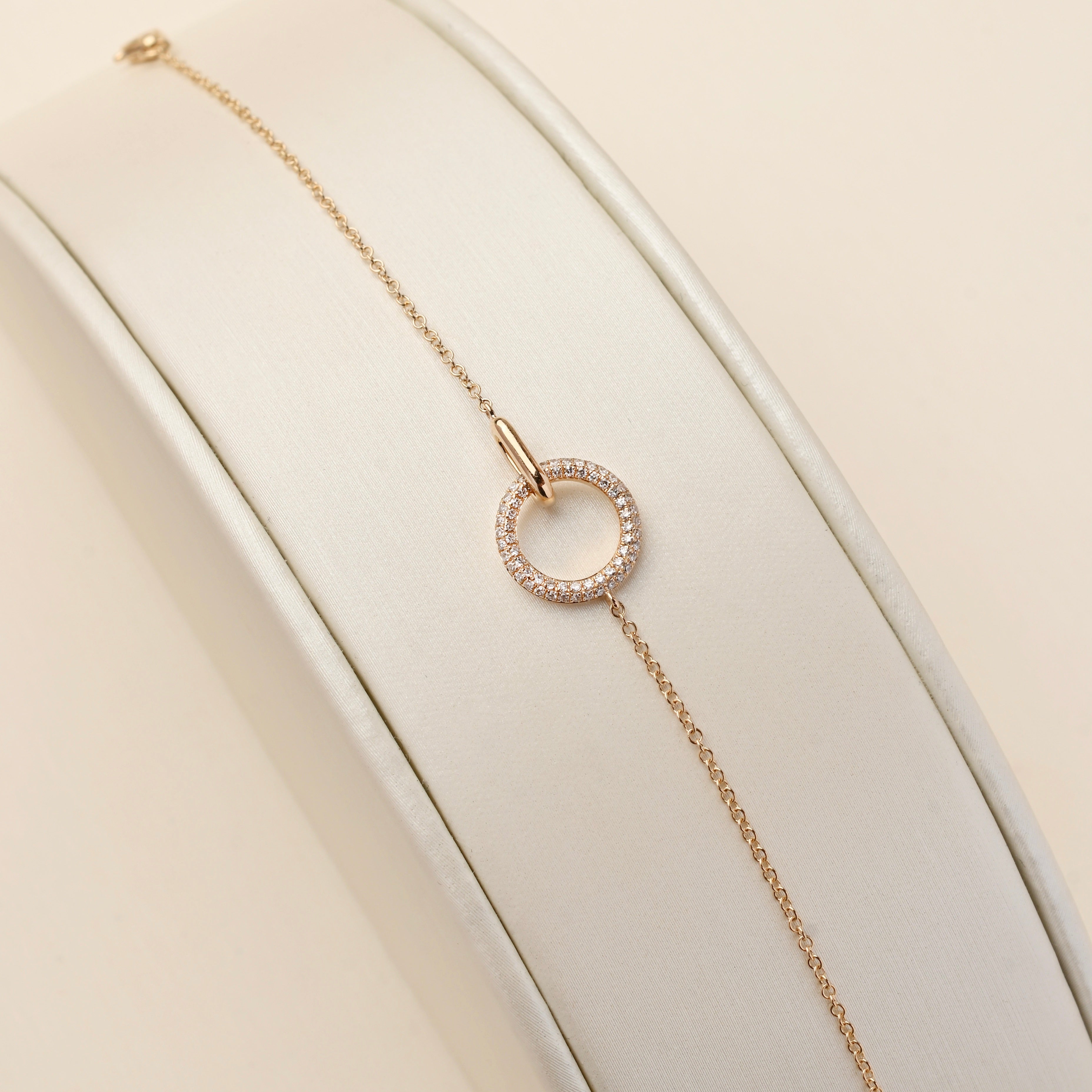 Floating Circle Delicate Bracelet