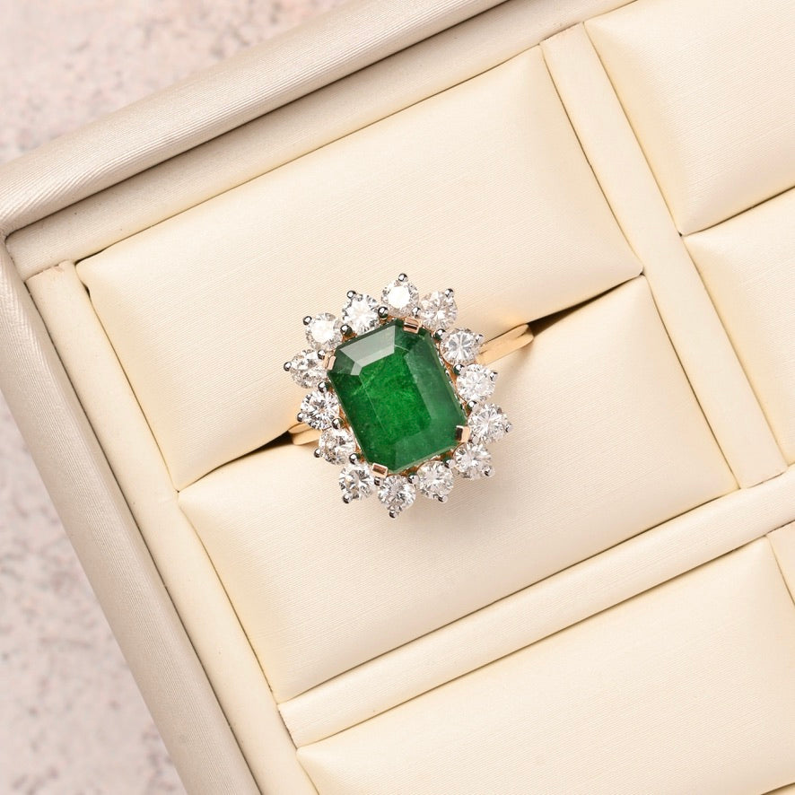 Royal Emerald Halo Ring
