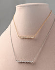 Collar barra irregular corte esmeralda