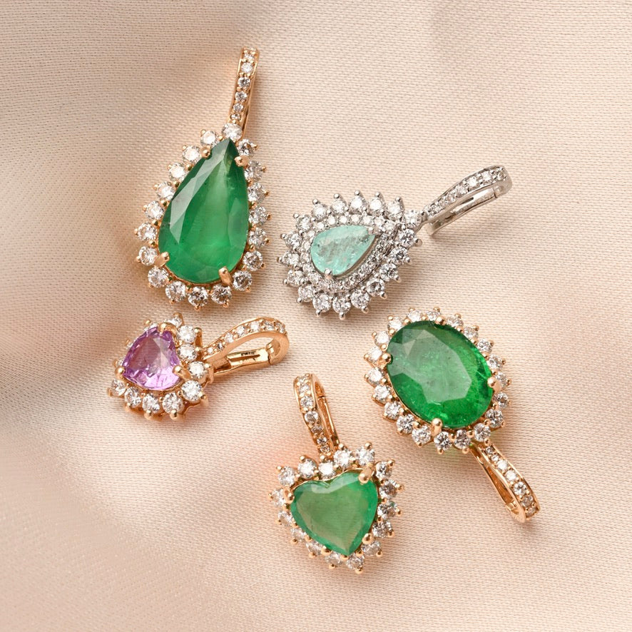Oval Emerald Pendant
