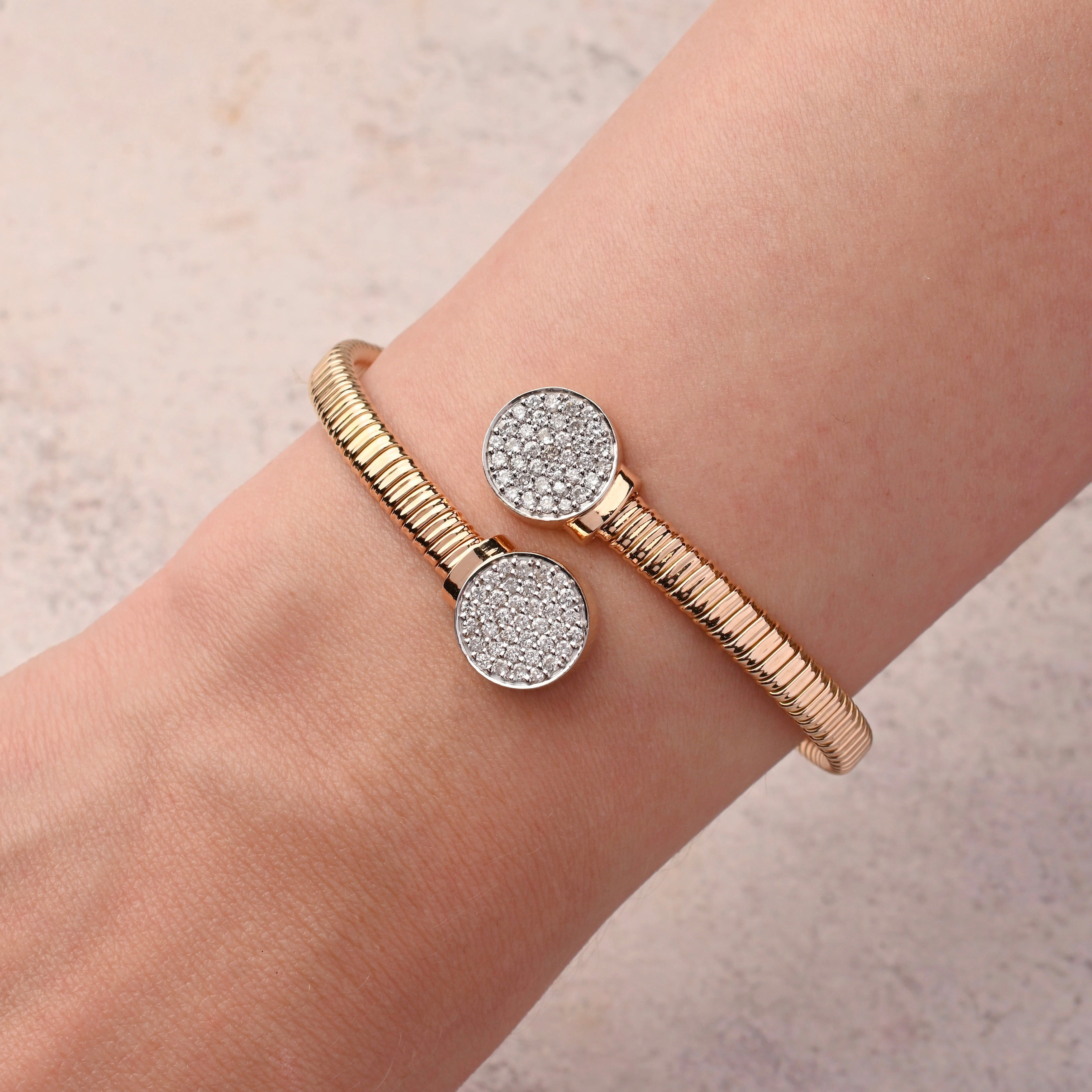 2 Circle Pavé Bangle Diamond