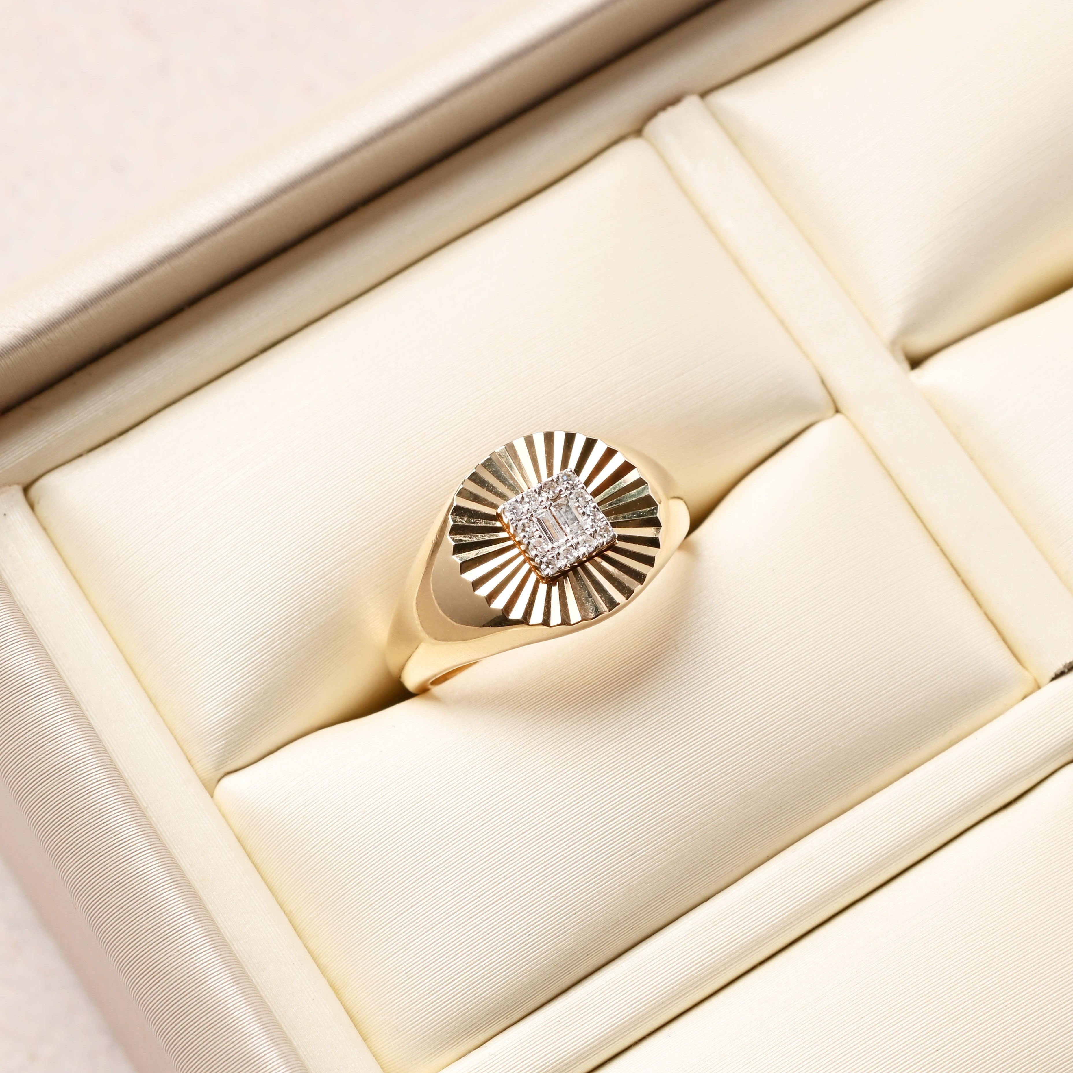 Square Lines Pinky Ring